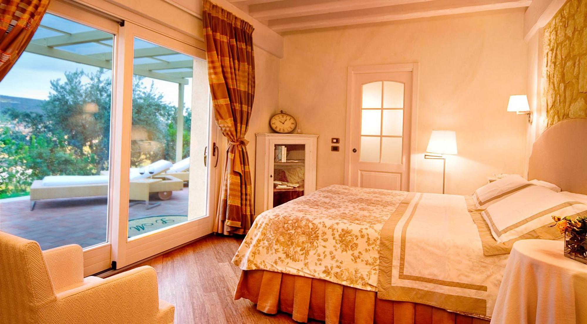Relais La Magioca -Adults Only- Bed & Breakfast เนกรา ภายนอก รูปภาพ